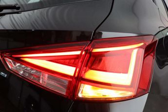 SEAT Arona 1.0 TSI XPERIENCE Lux SUV 5dr Petrol DSG Euro 6 (s/s) (110 ps)