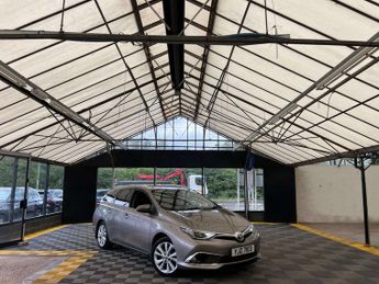 Toyota Auris 1.8 Auris Excel TSS Hybrid VVT-i CVT 5dr