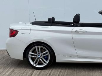 BMW 2 Series 2.0 220d M Sport Auto 2dr