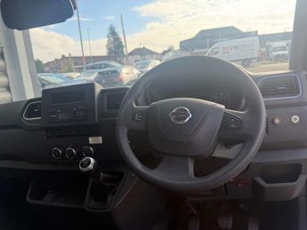 NISSAN NV400 2.3 NV400 Tekna dCi