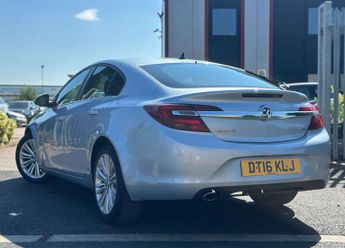 VAUXHALL INSIGNIA 2.0 CDTi ecoFLEX Design Nav Hatchback 5dr Diesel Manual Euro 6 (