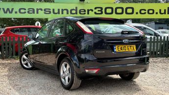 FORD FOCUS 1.6 Zetec Hatchback 5dr Petrol Automatic (184 g/km, 99 bhp)