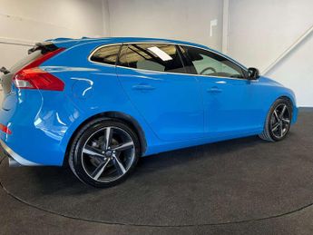 VOLVO V40 2.0 V40 R-Design Nav D3 Auto 5dr