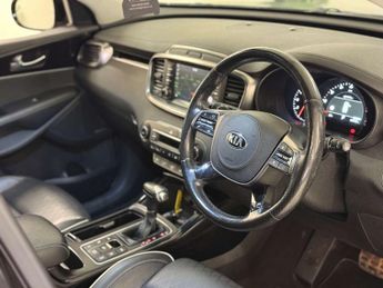 KIA SORENTO 2.2 Sorento GT Line S CRDi ISG 4x4 Auto 4WD 5dr