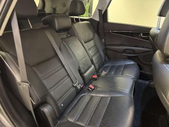 KIA SORENTO 2.2 Sorento GT Line S CRDi ISG 4x4 Auto 4WD 5dr