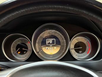 Mercedes-Benz C-CLASS 2.1 C220 AMG Sport CDi BlueEfficiency Auto 2dr