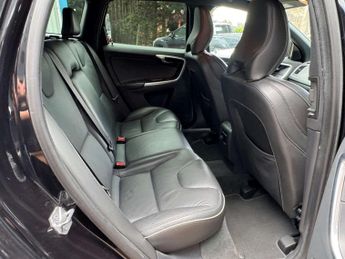 VOLVO XC60 2.4 XC60 R-Design Nav D5 AWD Auto 4WD 5dr
