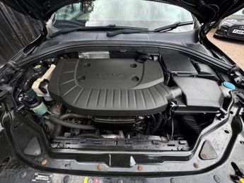 VOLVO XC60 2.4 XC60 R-Design Nav D5 AWD Auto 4WD 5dr