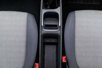 VOLKSWAGEN ID.3 Pro Performance 58kWh Life Hatchback 5dr Electric Auto (204 ps)