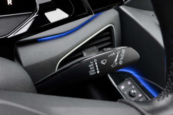 VOLKSWAGEN ID.3 Pro Performance 58kWh Life Hatchback 5dr Electric Auto (204 ps)