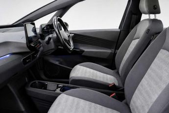 VOLKSWAGEN ID.3 Pro Performance 58kWh Life Hatchback 5dr Electric Auto (204 ps)