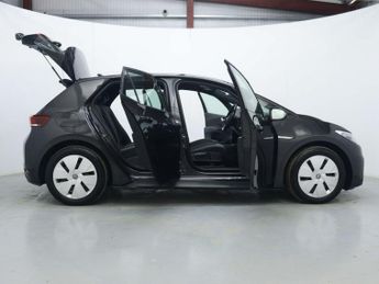 VOLKSWAGEN ID.3 Pro Performance 58kWh Life Hatchback 5dr Electric Auto (204 ps)