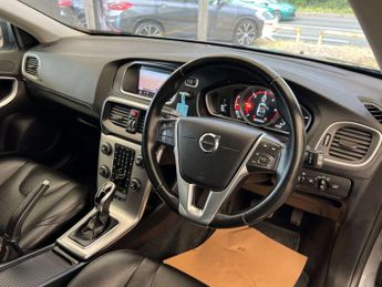 VOLVO V40 2.0 V40 Inscription D3 Auto 5dr