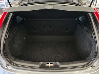 VOLVO V40 2.0 V40 Inscription D3 Auto 5dr