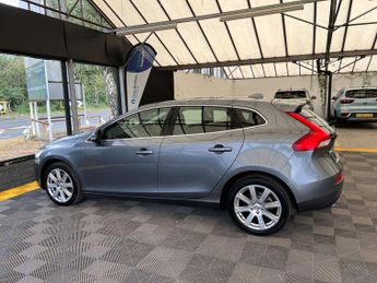 VOLVO V40 2.0 V40 Inscription D3 Auto 5dr