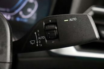 BMW 3 Series 2.0 330e 12kWh SE Pro Saloon 4dr Petrol Plug-in Hybrid Auto Euro