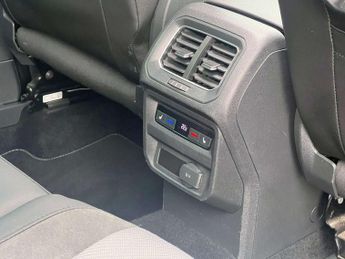 VOLKSWAGEN TIGUAN 2.0 Tiguan R-Line TDI BlueMotion Technology 4Motion Semi-Automat