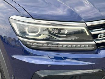 VOLKSWAGEN TIGUAN 2.0 Tiguan R-Line TDI BlueMotion Technology 4Motion Semi-Automat