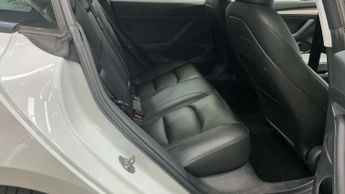 TESLA MODEL 3 Standard Range Plus Saloon 4dr Electric Auto RWD (241 bhp)