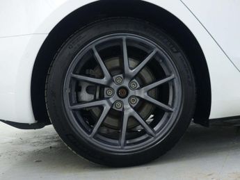 TESLA MODEL 3 Standard Range Plus Saloon 4dr Electric Auto RWD (241 bhp)