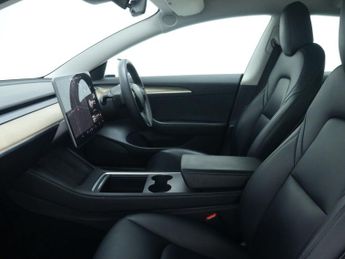 TESLA MODEL 3 Standard Range Plus Saloon 4dr Electric Auto RWD (241 bhp)