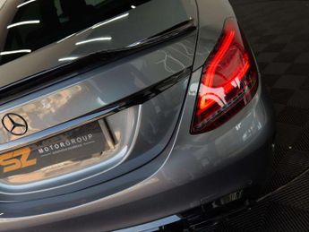 Mercedes-Benz C-CLASS 2.0 C 220 AMG Line Premium D Auto 4dr