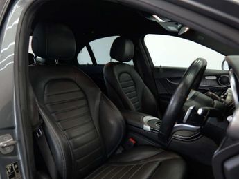Mercedes-Benz C-CLASS 2.0 C 220 AMG Line Premium D Auto 4dr