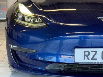 TESLA MODEL 3 Model 3 Long Range AWD 4WD 4dr
