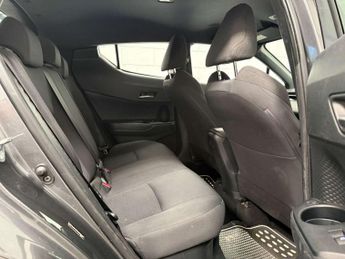 Toyota C-HR 1.8 VVT-h Icon SUV 5dr Petrol Hybrid CVT Euro 6 (s/s) (122 ps)