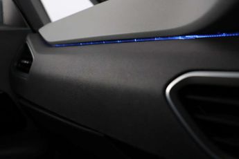Volkswagen ID.3 Pro 58kWh Family Hatchback 5dr Electric Auto (145 ps)