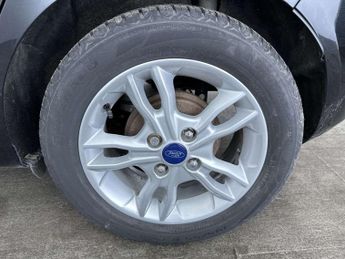 FORD FIESTA 1.6 Fiesta Zetec Auto 5dr