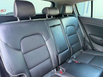 Kia Sportage 1.7 Sportage 3 CRDi ISG Semi-Auto 5dr