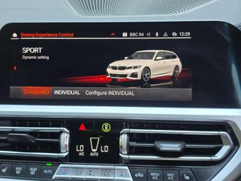BMW 3 SERIES 2.0 318d M Sport Auto 5dr