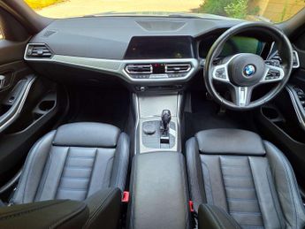 BMW 3 SERIES 2.0 318d M Sport Auto 5dr