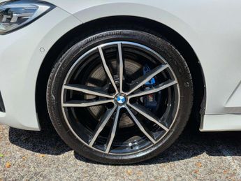 BMW 3 SERIES 2.0 318d M Sport Auto 5dr