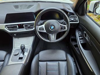 BMW 3 SERIES 2.0 318d M Sport Auto 5dr