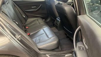 BMW 3 SERIES 2.0 320d Luxury Touring Auto 5dr