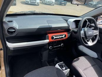 DACIA SPRING Spring Expression EV 5dr (26.8 KWH) 45 BHP MODEL