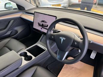TESLA MODEL 3 Model 3 Performance AWD 4WD 4dr