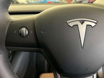 TESLA MODEL 3 Model 3 Performance AWD 4WD 4dr