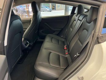 TESLA MODEL 3 Model 3 Performance AWD 4WD 4dr