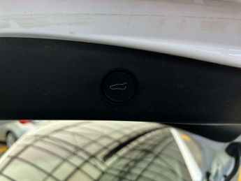 TESLA MODEL 3 Model 3 Performance AWD 4WD 4dr