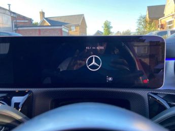 Mercedes-Benz A Class 2.0 A35 AMG (Premium Plus) Hatchback 5dr Petrol SpdS DCT 4MATIC 