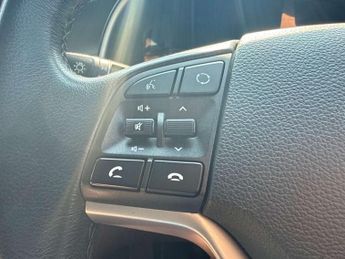 Hyundai TUCSON 1.6 Tucson SE Nav CRDi 2WD Semi-Auto 5dr
