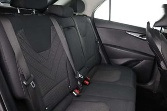 Kia Niro 1.6h GDi 2 SUV 5dr Petrol Hybrid DCT Euro 6 (s/s) (139 bhp)