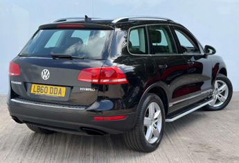Volkswagen TOUAREG 3.0 Touareg V6 TSi Hybrid Auto 4WD 5dr