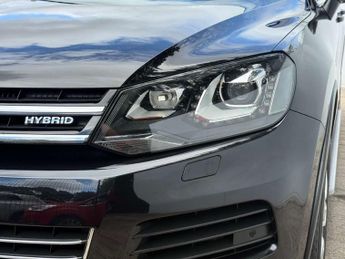 Volkswagen TOUAREG 3.0 Touareg V6 TSi Hybrid Auto 4WD 5dr