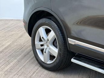 Volkswagen TOUAREG 3.0 Touareg V6 TSi Hybrid Auto 4WD 5dr