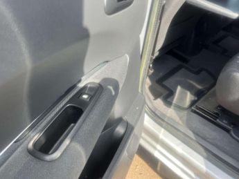 Peugeot 5008 1.6 5008 Active HDi 5dr