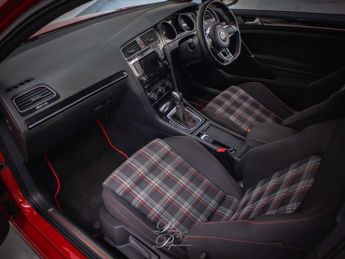 VOLKSWAGEN GOLF 2.0 Golf GTi Semi-Auto 3dr